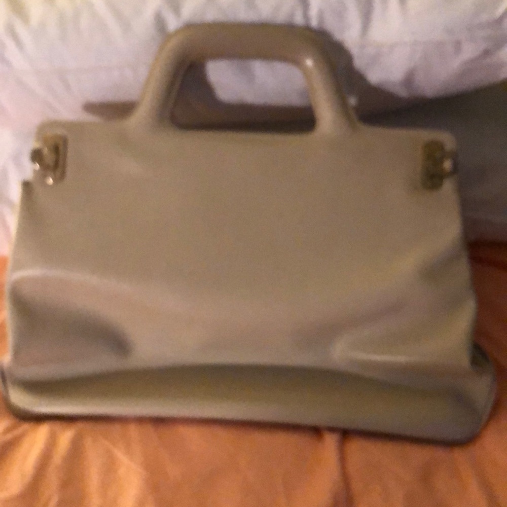 Off white Salvatore Ferragamo